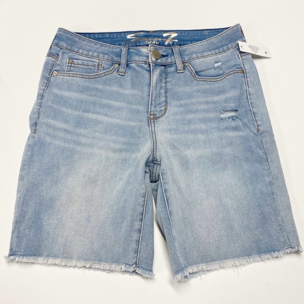 SUNSET BERMUDA SHORTS IN THE COLOR VENTURA